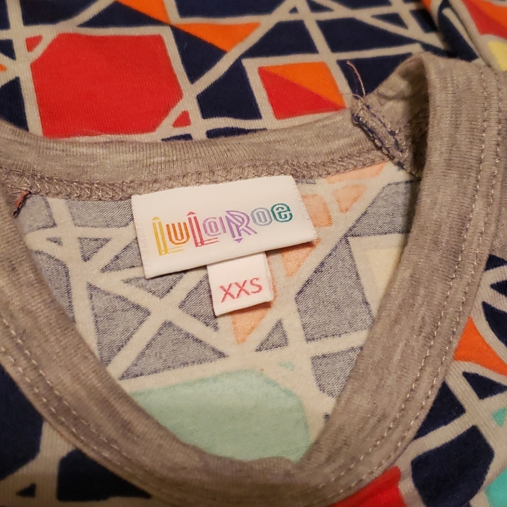 LulaRoe Randy top - Picture 3 of 3